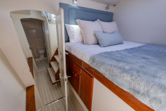 37.-Island-12-Power-Catamaran-74