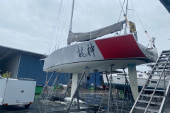 13-hard-stand-port-aft-