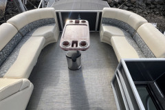 Suntracker-Pontoon-Boat-13