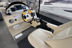 Suntracker-Pontoon-Boat-5
