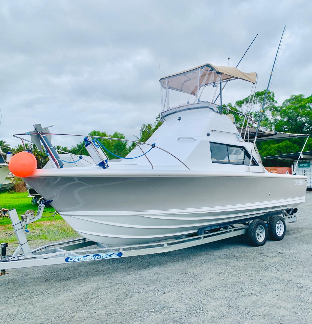Bertram 25 Flybridge Sport Fisher