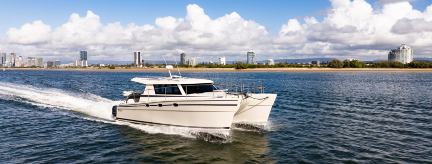 4. Island 12 Power Catamaran -5