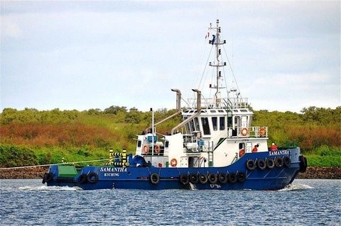Tug Samantha